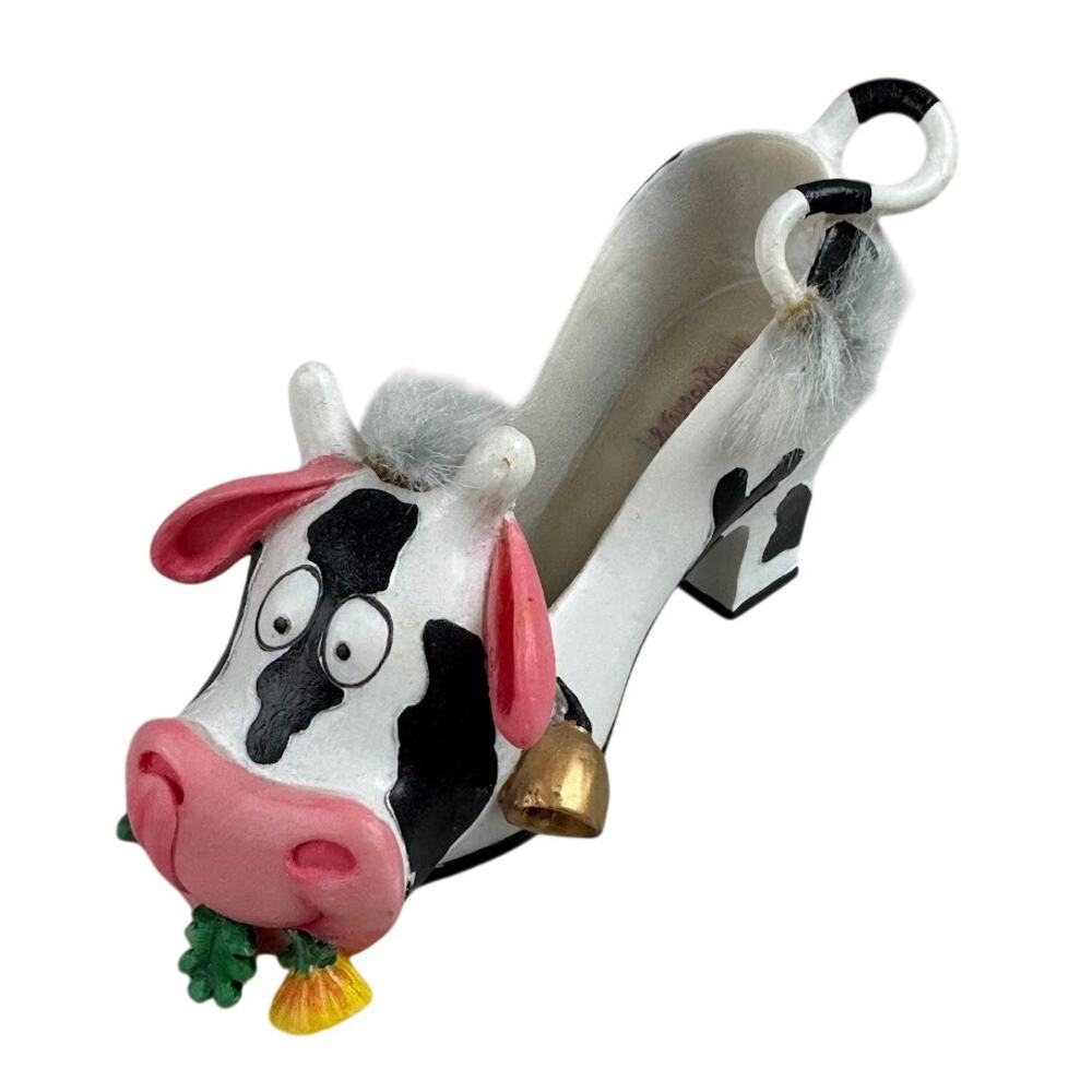 Willow Hall Shoo Shoo Figurine – "Moo Moo" Cow – Official Design No. 8